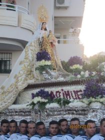 virgen de frente.jpg